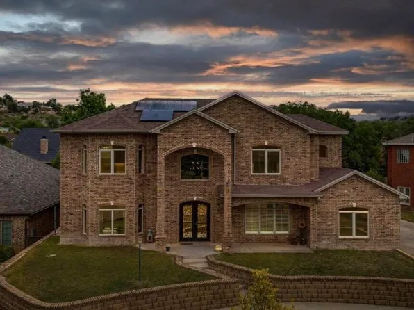 8 W Lakeshore Dr, Ransom Canyon, TX 79366