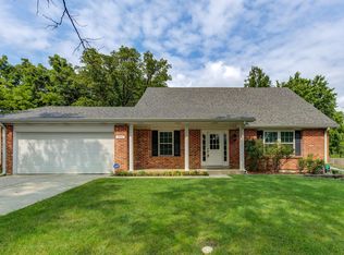 537 Cherry Ridge Ct, Ballwin, MO 63021