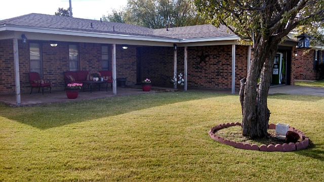 1st image of 1031 Sierra Dr