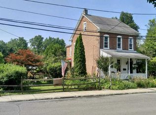 96 W Main St, Pottstown, PA 19465