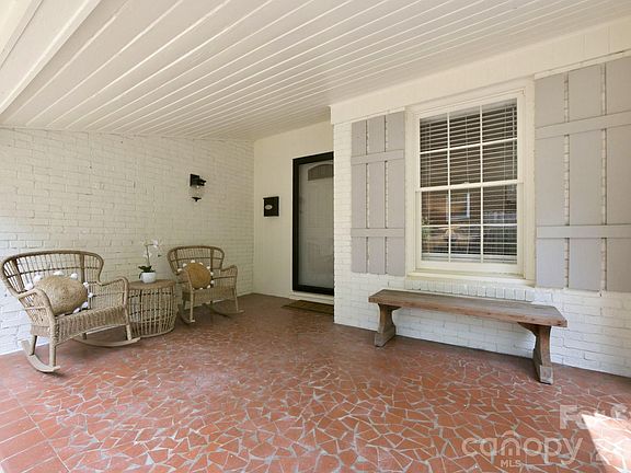 4th image of 1137 Sewickley Dr