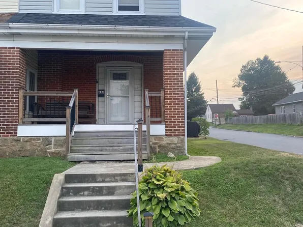 940 Sunset St, Trainer, PA 19061