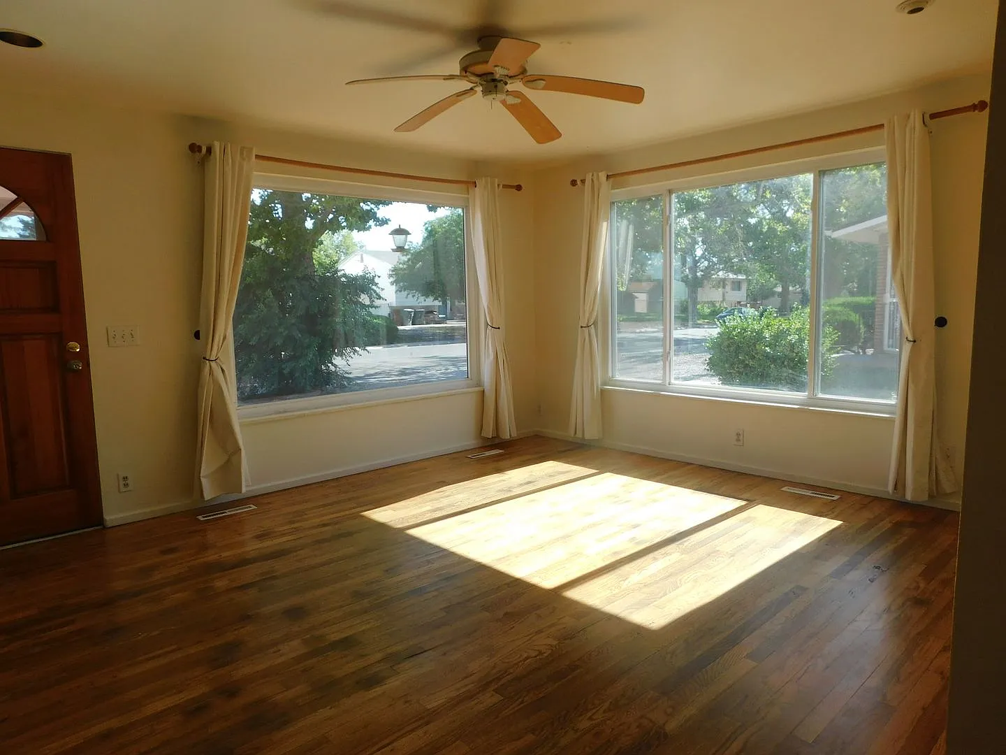941 Walnut Avenue — Photo 4