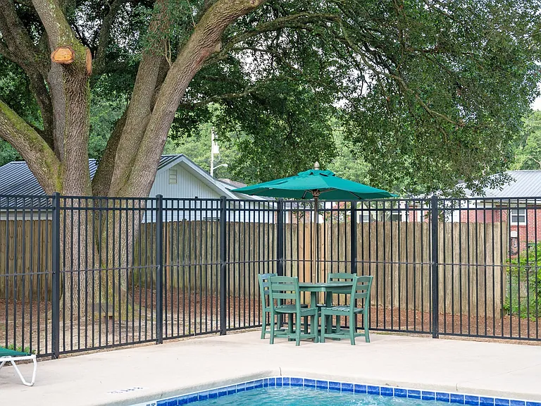 Woodlocke Apartments — Photo 24
