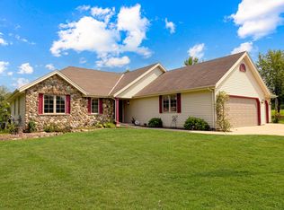 S101W14510 Loomis Rd, Muskego, WI 53150