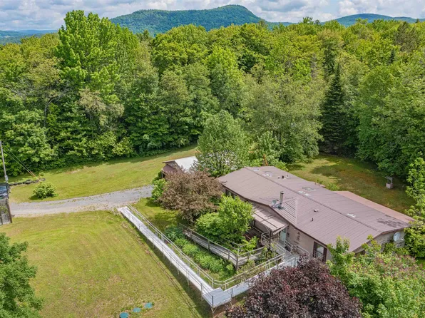 93 Pleasant Ave, Marshfield, VT 05658