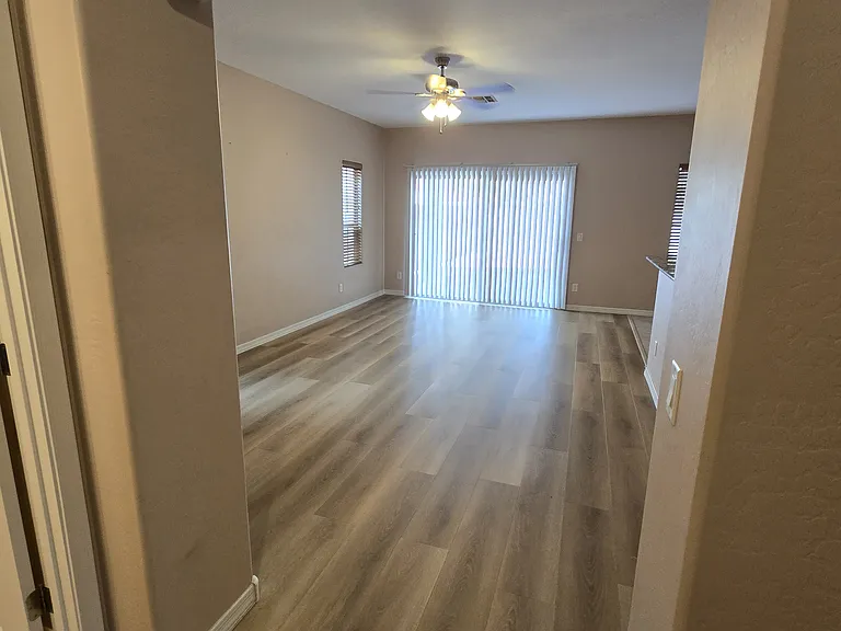 1051 S Maverick St — Photo 19