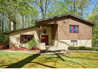 2924 Cedar Hill Rd, Cuyahoga Falls, OH