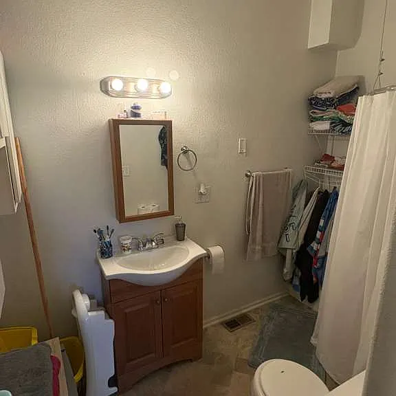 727 E 5th St #1 — Photo 9