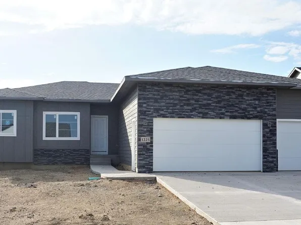 1225 N Cole Ave, Tea, SD 57064