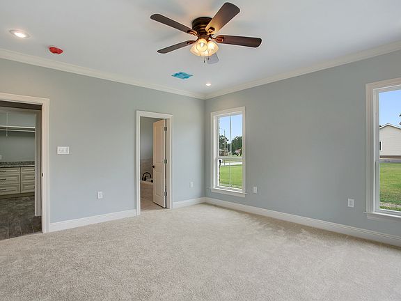 4th image of 117 Norton Ave