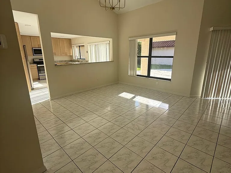 8102 S Ibiza Ct — Photo 5