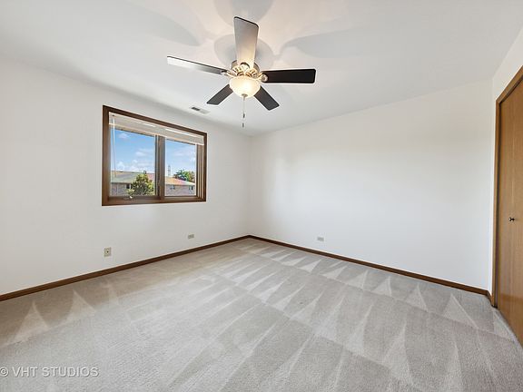 5th image of 17731 Bernard Dr APT 3A