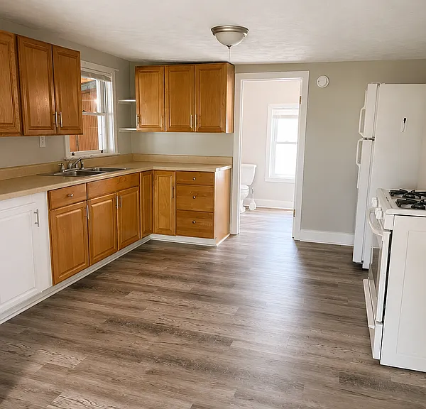 100 Lancaster St #2 — Photo 5