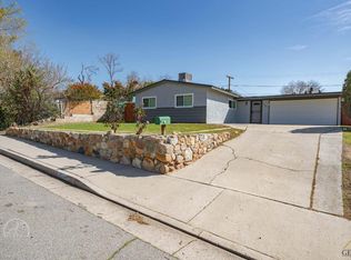 2701 Pageant St, Bakersfield, CA 93306