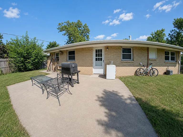 1717 Winne Dr — Photo 13