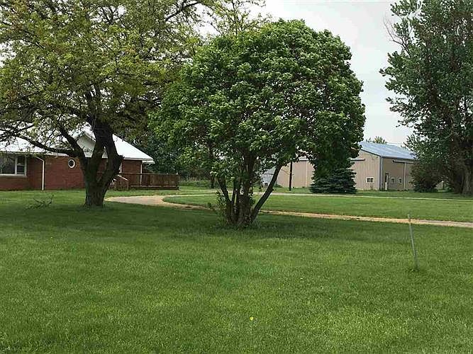 2nd image of 2868 N Meridian Rd