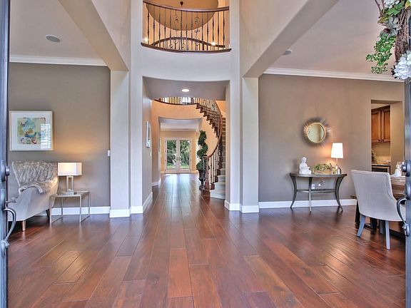 5th image of 5321 Laurel Canyon Dr