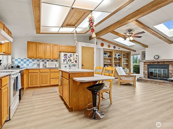 4th image of 8095 Rathbone Road