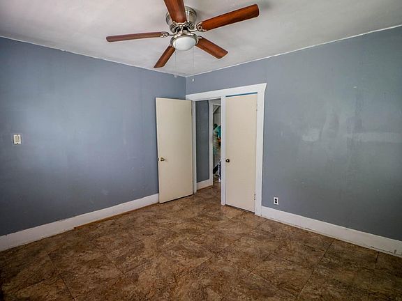 3rd image of 9243 E Avenue O