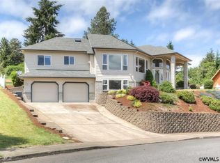 2427 SW Maplewood Dr, Dallas, OR 97338