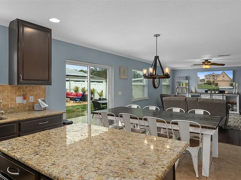 14375 Saltby Pl — Photo 12