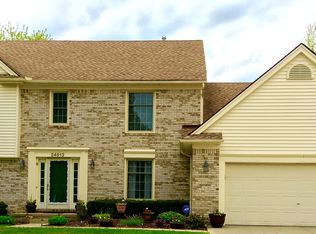 24513 Redwing Dr, Novi, MI