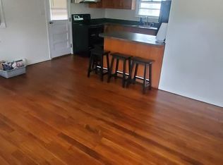 7 Birch St, Hampton Bays, NY 11946