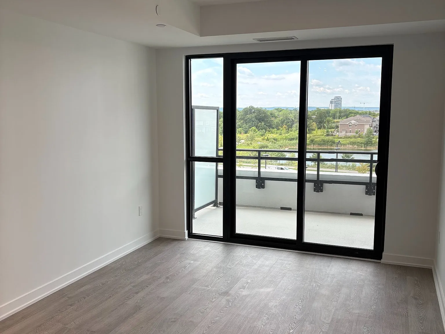 2 bed, $2,200 — Photo 4