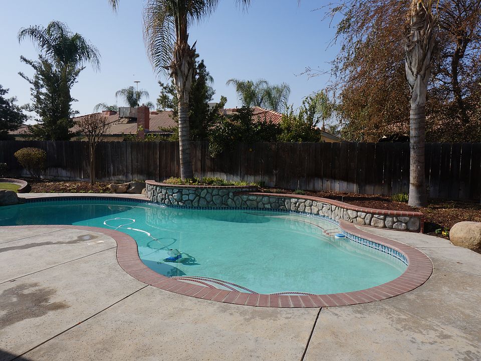 2nd image of 3016 Spalding Dr