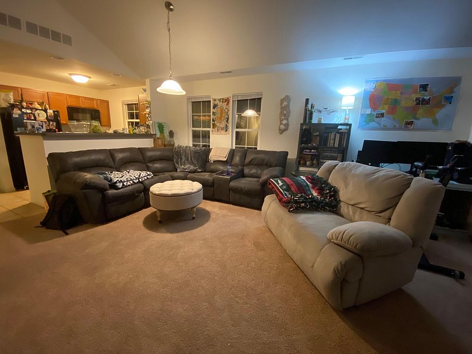 1st image of 3488 Primrose Ln