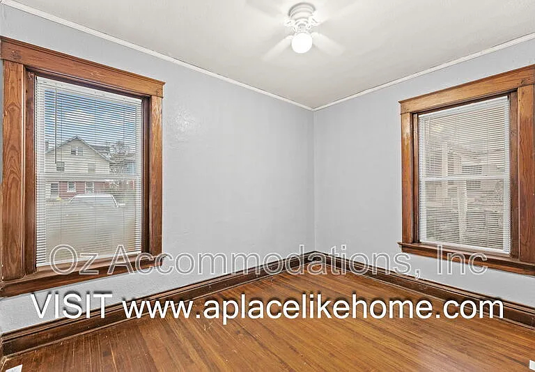 3523 Saint John Ave — Photo 15