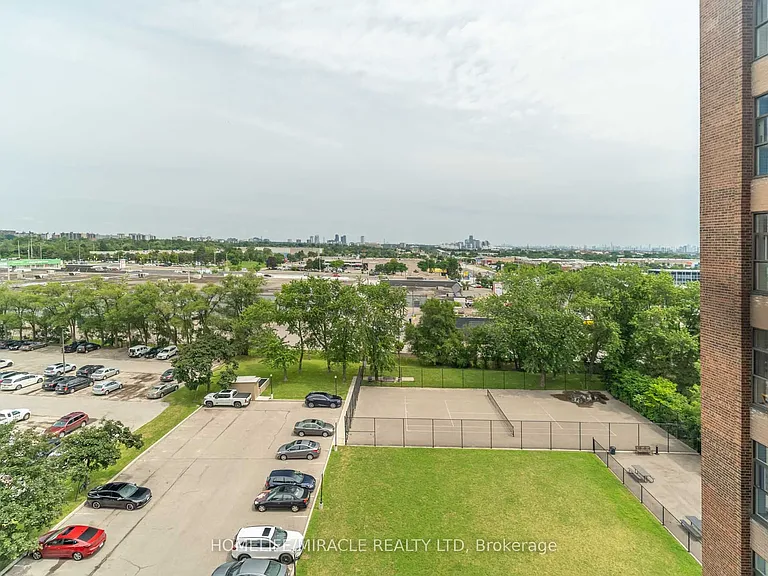 3025 Queen Frederica Dr #807 — Photo 40