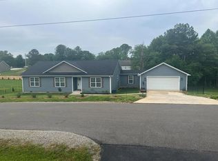 1914 Pembrooke Pine Ln, Cookeville, TN 38506