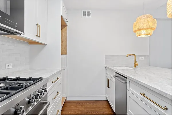 Rented by Douglas Elliman | media 11