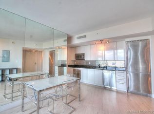 92 SW 3rd St APT 4406, Miami, FL 33130