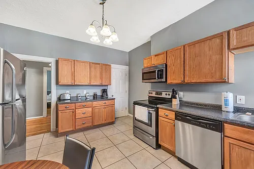 2107 Russell Blvd Photo 1