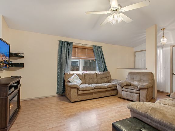 4th image of 2812 178th Pl NE