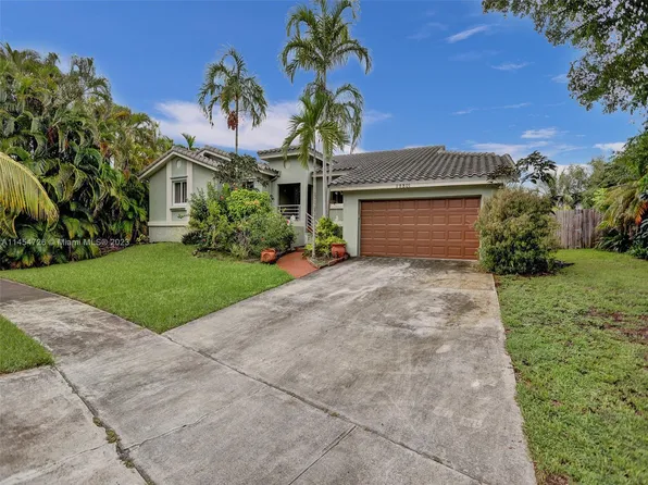 19801 SW 79th Ave, Cutler Bay, FL 33189