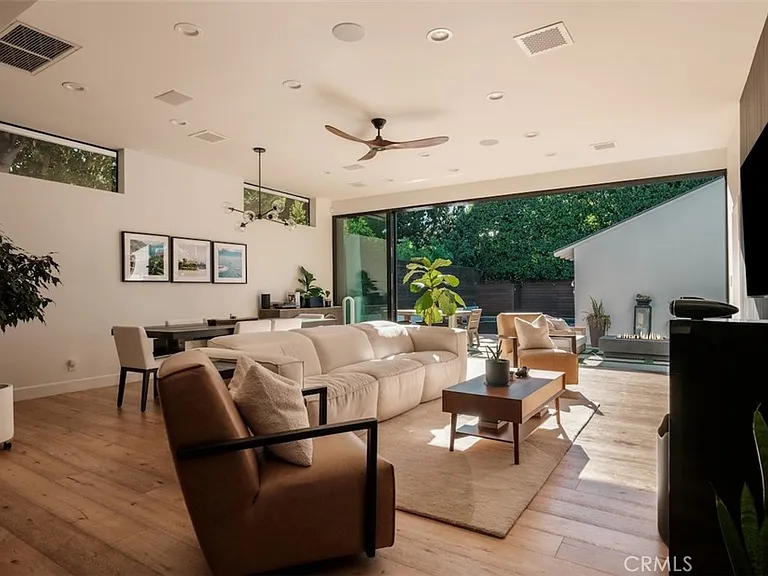 4257 Shadyglade Ave — Photo 4
