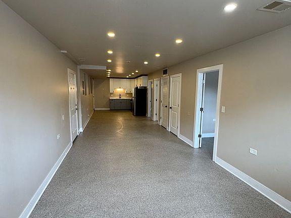 5th image of 1432 W Marquette Rd #G