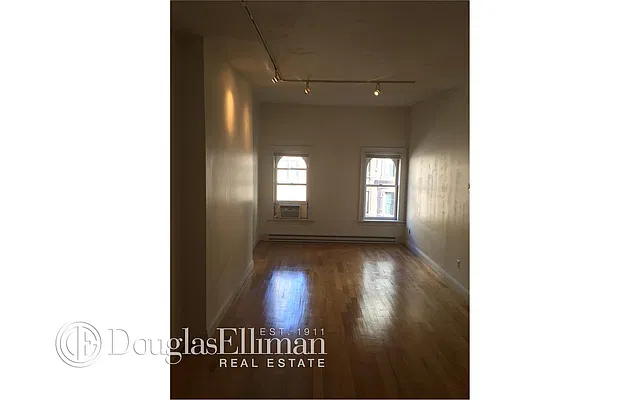 Rented by Douglas Elliman | media 21
