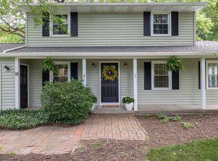 18 Dunmow Cres, Fairport, NY 14450