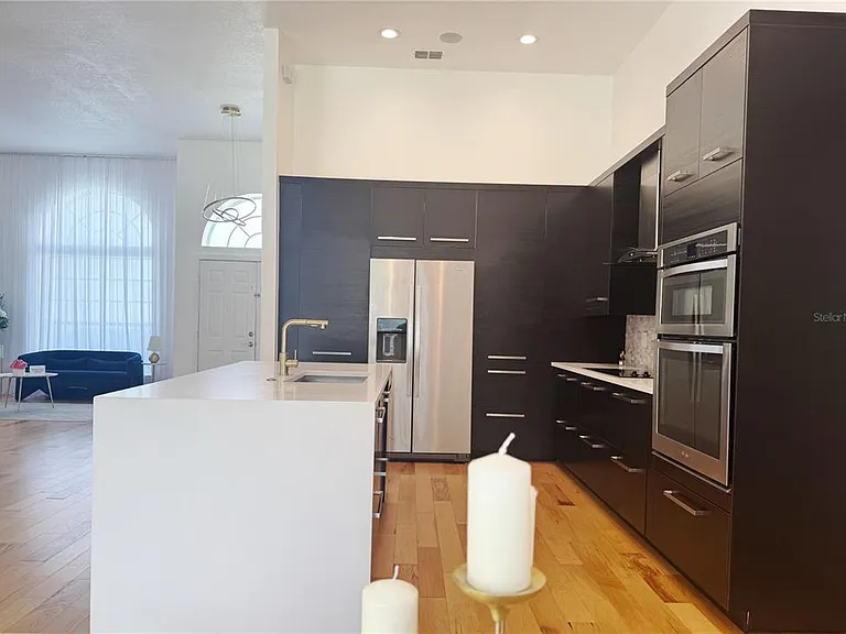 824 Palm Cove Dr — Photo 12