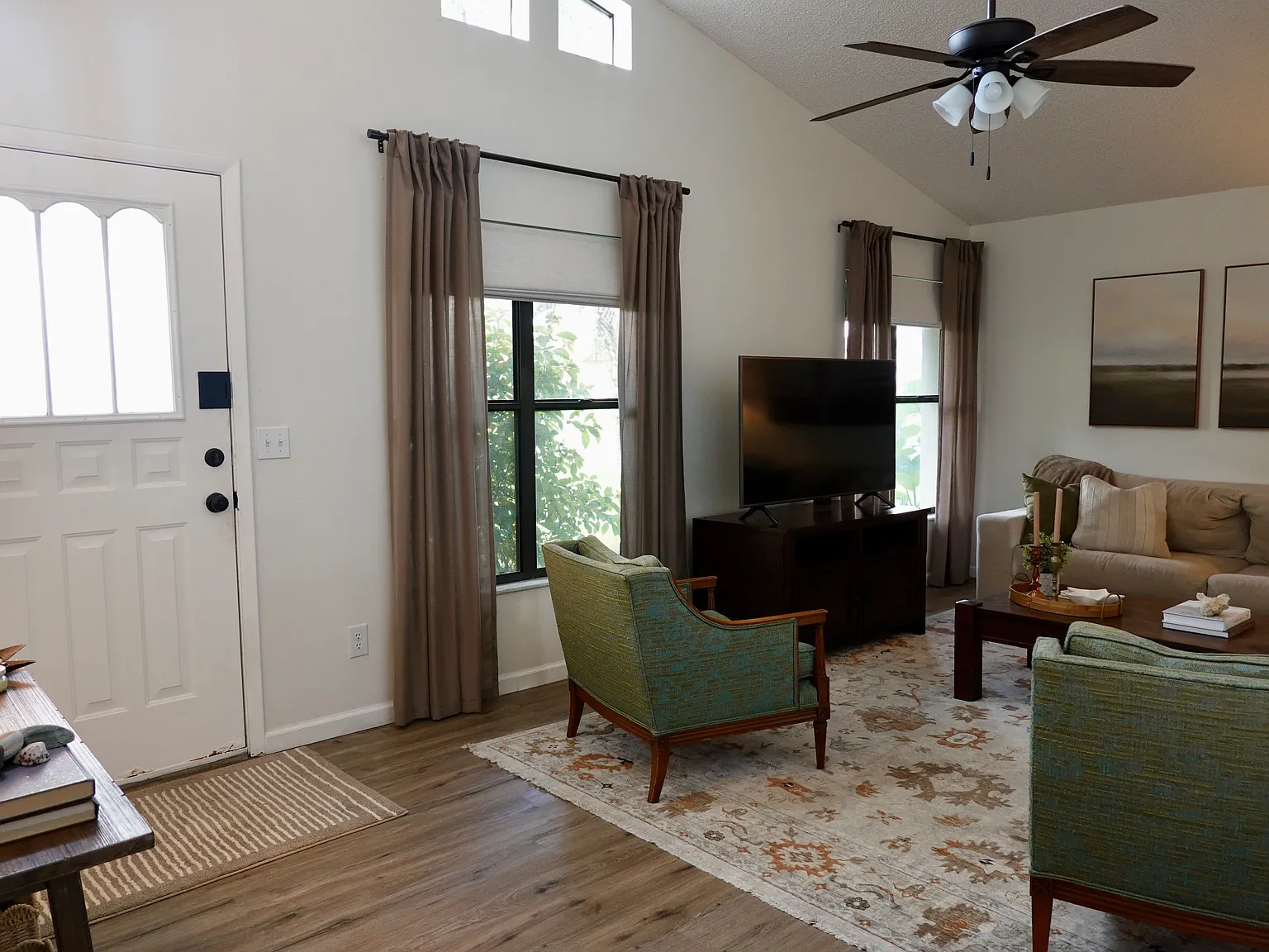 3 bed, 1558 sqft, $2,400 — Photo 3