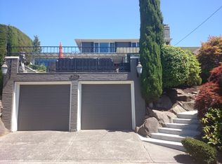 2512 28th Ave W, Seattle, WA 98199