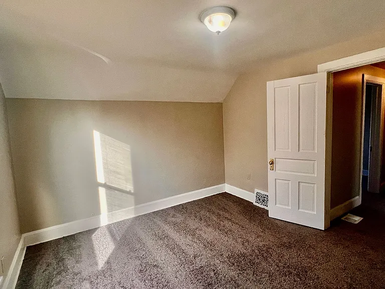 1435 Villa St — Photo 18