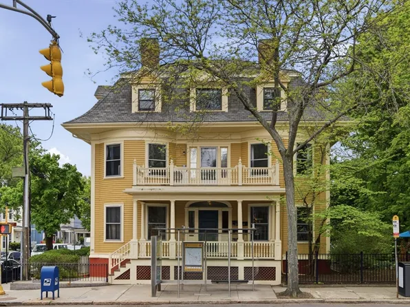 28 Highland Ave APT 4, Somerville, MA 02143