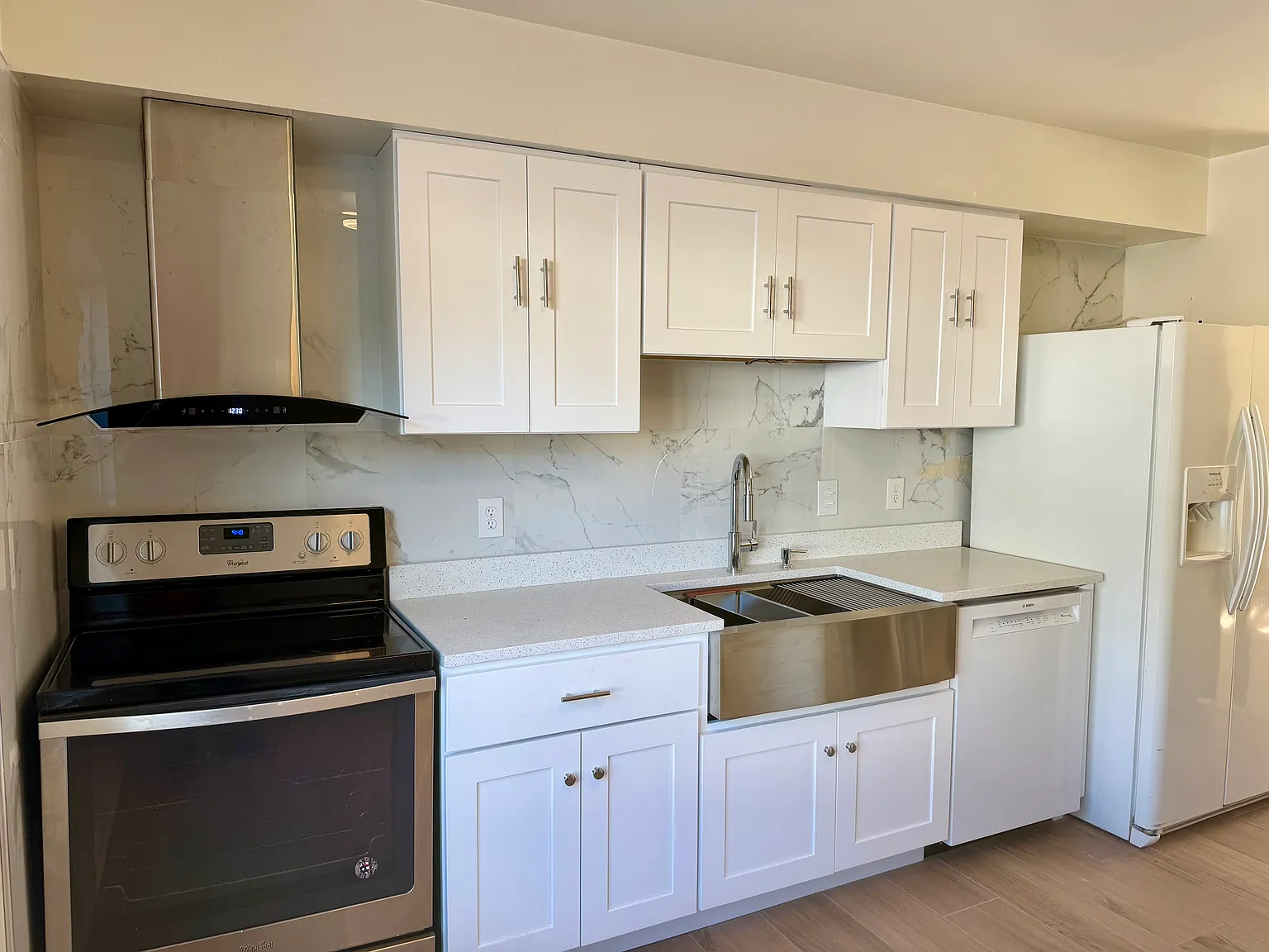 3 bed, 1.5 bath, 1200 sqft, $1,785 — Photo 3