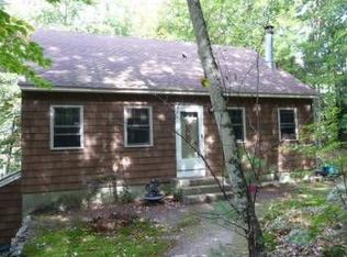320 E Dunbarton Rd, Goffstown, NH 03045